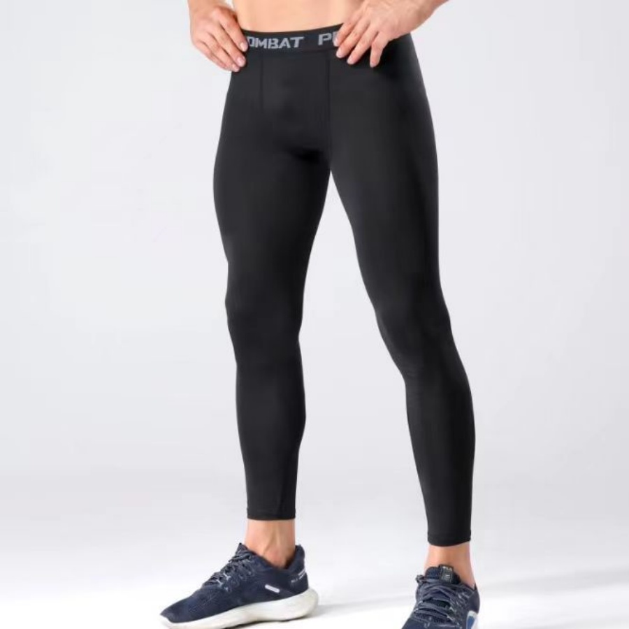 Nuovi Pantaloni Aderenti da Uo - Compression Long Pant recensione e prezzo